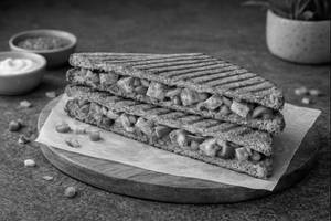 Paneer Peri Peri Sandwich