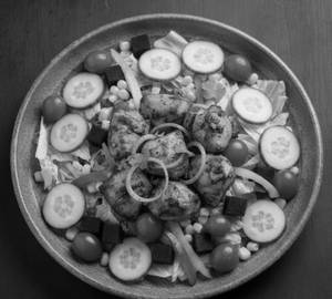 Fresh Veg Salad with Chicken Tikka