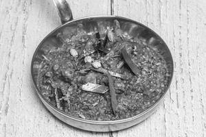 Khade Masale Ka Murg (with Bone)