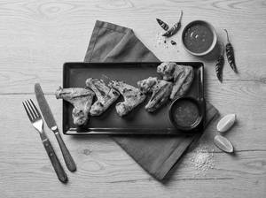 Flamed Grilled Wings With Sweet Chilli Dip