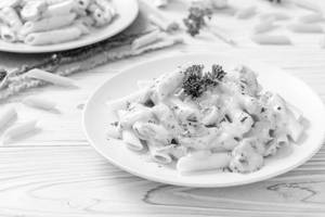 White Sauce Pasta Veg