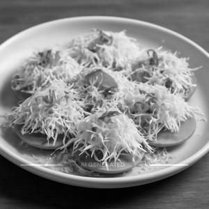 Cheese sev puri