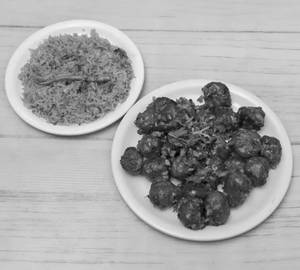 Veg Fried Rice [350 G] With Veg Manchurian Dry [350 G]