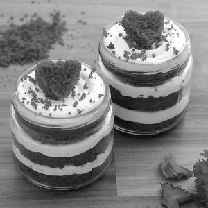 Red velvet jar cake 2 pcs