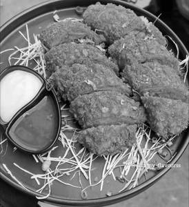 Veg. Fried Kurkure Momos [8 Pieces]