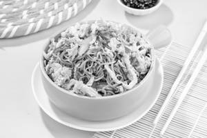 Three Pepper Noodles Chicken (Ak)