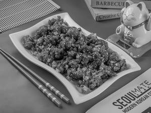 Kkanpungi (spicy Garlic Fried Chicken)