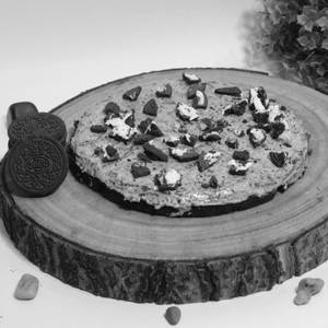 Kiki's Crunch Party Cake