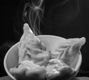 Paneer smoked momos