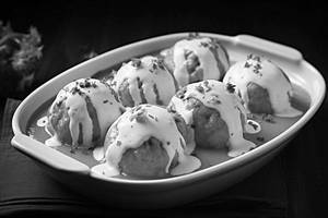 Cheese makahni   momos