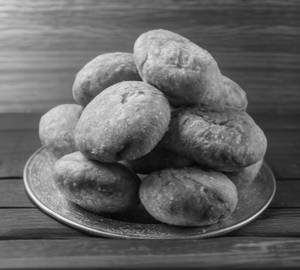 Kachori (10 pieces) with sabji