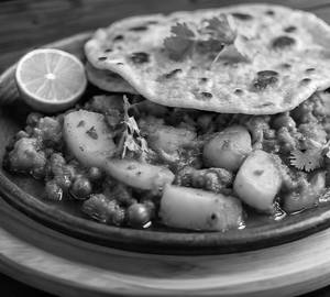 Tawa Paratha-4 +Aloo Masala Sabji + Tofee+ Lahasun Chatani