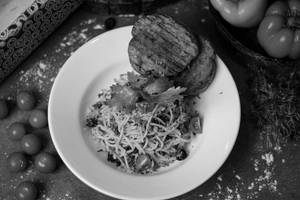 Veg Spaghetti Aglio E Olio (olive Oil Based Sauce)