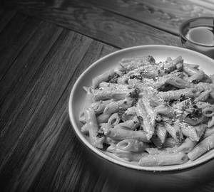 Pink sauce pasta