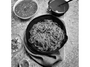 Manchurian Noodles With Gravy