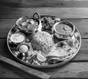 Deluxe Thali