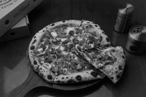 Tandoori Chicken Pizza