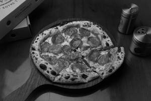 Pepperoni Pizza (pork)