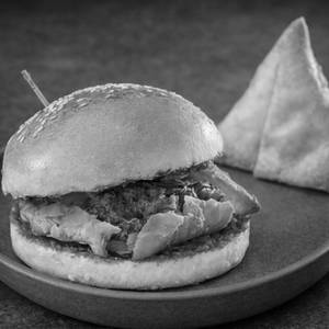 Bombay Samosa Pav (1 Pc)