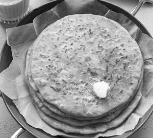 Aloo Pyaaz Paratha