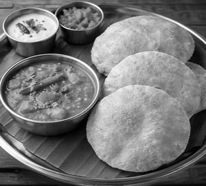 Poori (1 Piece)