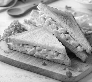 Veg Mayo Cheese Sandwich