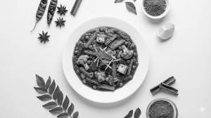 Veg . Kolhapuri [180 Gms]