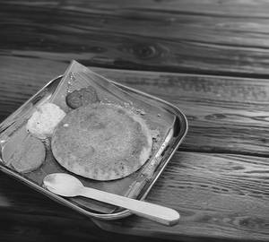 Ghee podi thattu idli(  [1 piece]