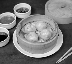 Crystal Mixed Vegetable Dim Sum (6 Pcs)