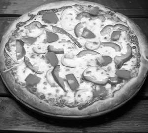 Tomato + Capcicum Pizza