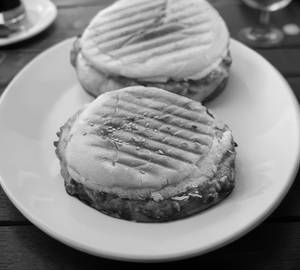 Kalari burger