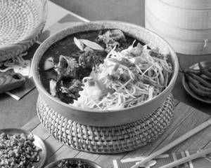 Chilli Paneer Noodles Bowl