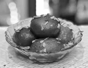 Mawa Bati