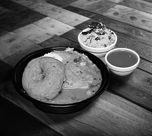 Single Idli Single Vada Sambar