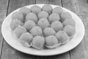 Moti Chur Laddu