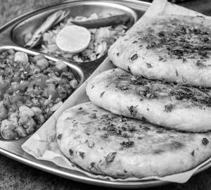 Delhiwala Kulcha With Chole