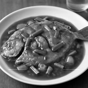 Slice Pompfret Mandrian Sauce