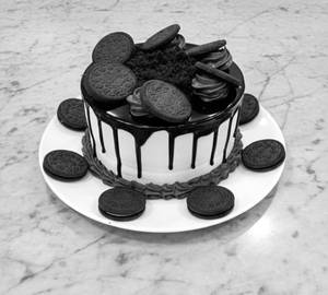 Eggless Dark Chocolate Oreo Cake (500 Gm)