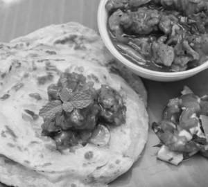 3 Parottas & Spl Pepper Chicken Gravy