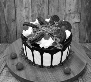 Eggless Oreao Black Forest Cake [500 Gram]