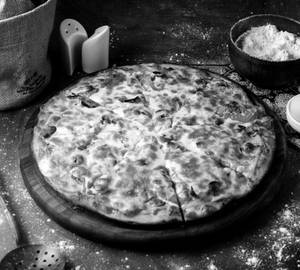 Chicken Keema Pizza