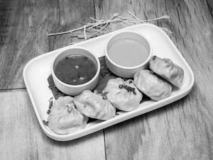 Chicken Kadai Momos (5 Pcs)
