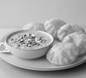 Saviya With 5 Poori