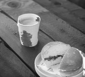 Bun Maska + Tea