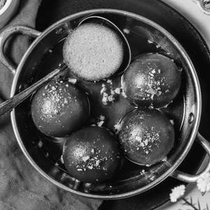 Gulab Jamun