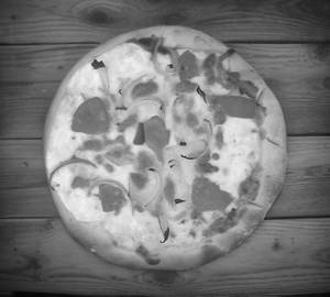 Onion Tomato Pizza