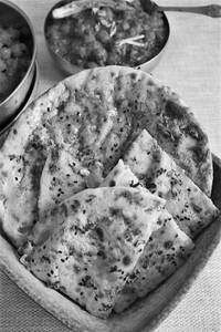 Aloo Payaj Kulcha