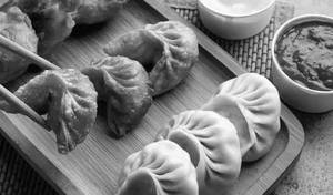 Chicken Tikka Chole Momos (5 Pcs)