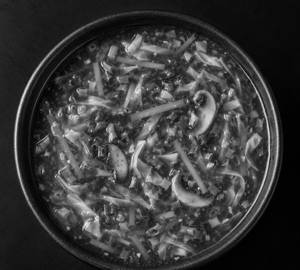 Veg hot and sour soup