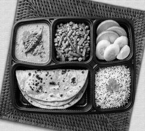 Safari Classic Indian Mealbox